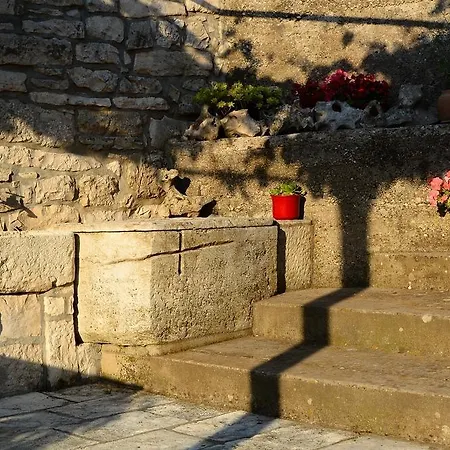 Mario Apartment Zrnovo